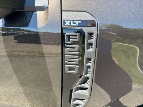 Used 2024 Ford F250 XLT w/ XLT Premium Package AWD/4WD image 5