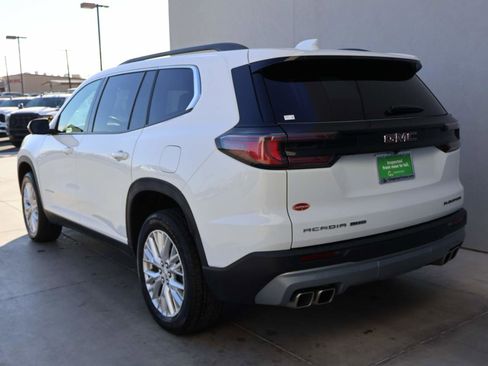 Used 2024 GMC Acadia Elevation image 3