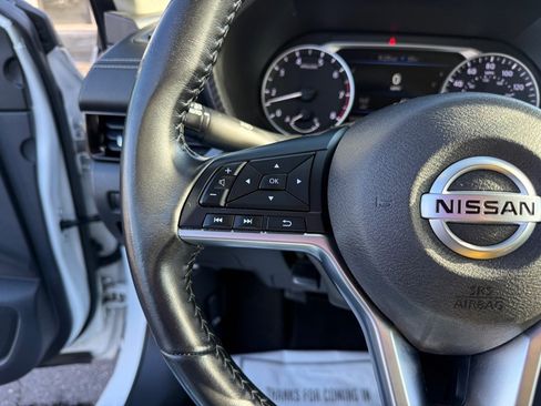 Used 2023 Nissan Sentra SV image 15