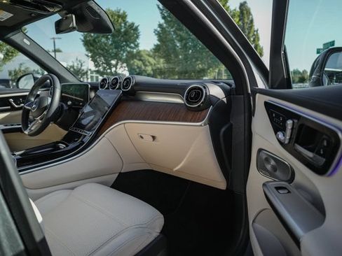 Certified 2023 Mercedes-Benz GLC 300 4MATIC image 27