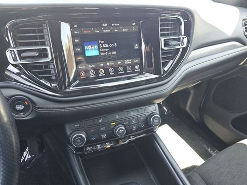 Used 2023 Dodge Durango SXT AWD/4WD image 30