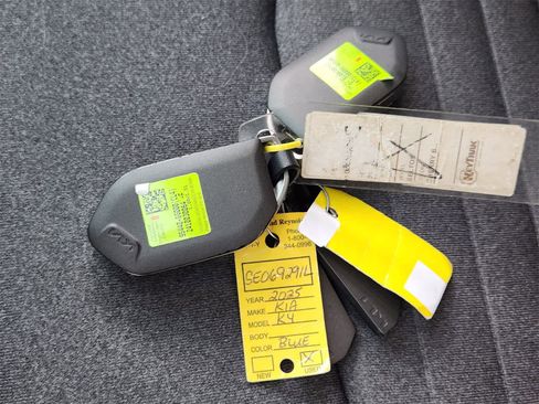 Certified 2025 Kia K4 EX image 34