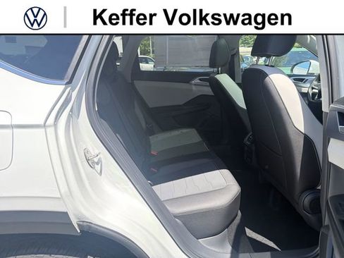 New 2026 Volkswagen Taos SE AWD/4WD image 28