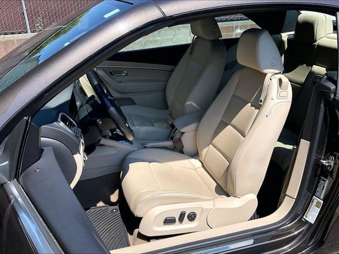 Used 2014 Volkswagen Eos Komfort FWD image 23