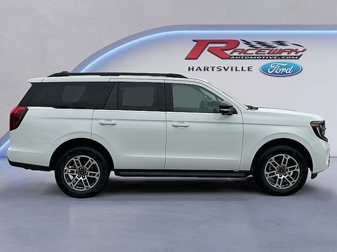 New 2026 Ford Expedition Active image 24