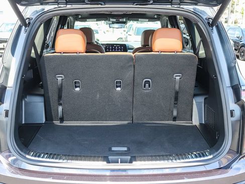 Certified 2025 Kia Telluride SX Prestige X-Line AWD/4WD image 26