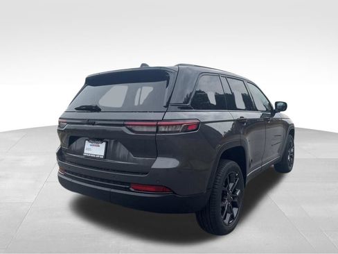 New 2025 Jeep Grand Cherokee Limited AWD/4WD image 5