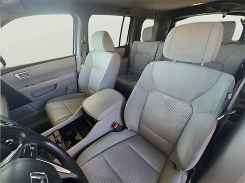 Used 2014 Honda Pilot LX image 3