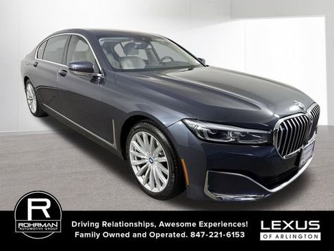 Used 2020 BMW 740i xDrive 740i xDrive w/ Cold Weather Package image 3