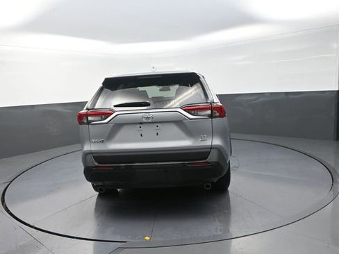 Used 2025 Toyota RAV4 LE AWD/4WD image 51