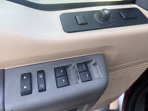 Used 2011 Ford F350 Lariat w/ Lariat Interior Pkg AWD/4WD image 19