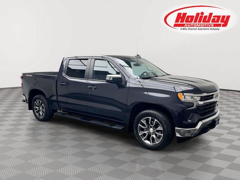 Certified 2022 Chevrolet Silverado 1500 LT AWD/4WD image 1