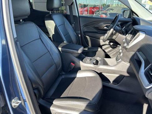 Used 2024 GMC Terrain SLT AWD/4WD image 25