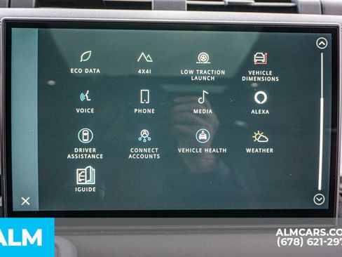 Used 2025 Land Rover Defender 110 S image 37