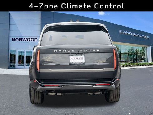 Certified 2025 Land Rover Range Rover SE image 5