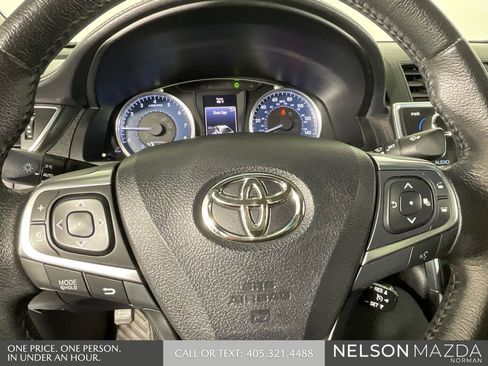 Used 2015 Toyota Camry XLE image 46