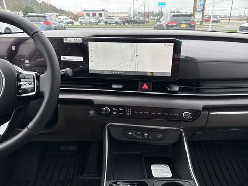 New 2026 Kia Carnival SX FWD image 22