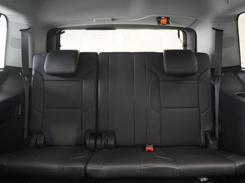 Used 2020 GMC Yukon SLT w/ Premium Edition AWD/4WD image 37