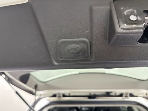 Used 2015 Chevrolet Traverse LTZ image 36