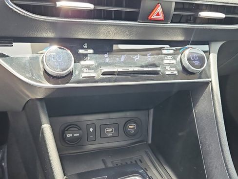 Used 2022 Hyundai Sonata Limited image 25
