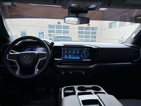 Used 2023 Chevrolet Silverado 1500 RST w/ Z71 Off-Road Package image 12