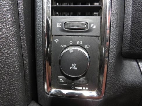 Used 2013 RAM 1500 Sport w/ Remote Start & Security Group RWD image 20