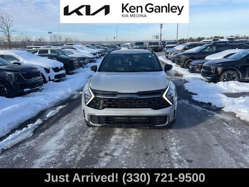Certified 2023 Kia Sportage X-Line image 2