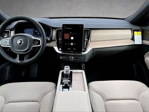 New 2026 Volvo XC90 B6 Plus w/ Protection Package Premier image 5