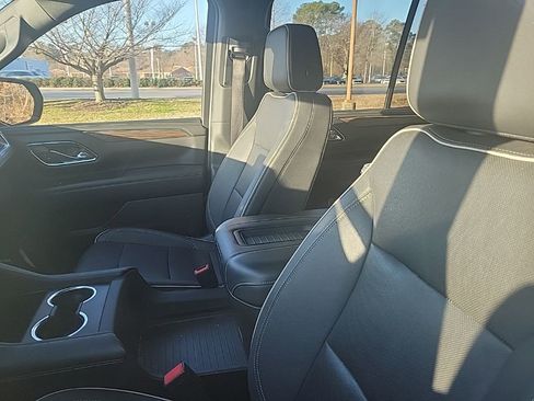 Used 2023 Chevrolet Tahoe Premier image 19