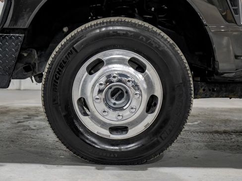 Used 2024 Ford F350 Lariat w/ FX4 Off-Road Package image 64