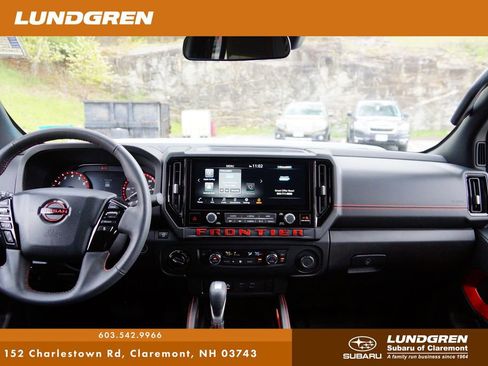 Used 2025 Nissan Frontier PRO-4X AWD/4WD image 4