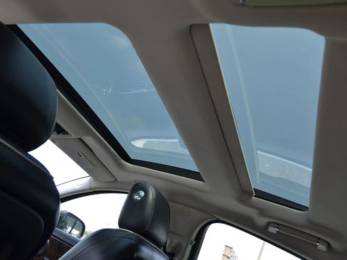 Used 2016 Jaguar XJ R-Sport image 51