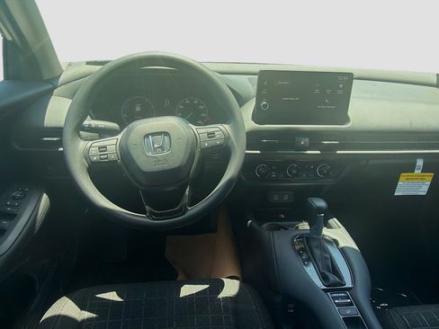 New 2027 Honda HR-V LX image 17