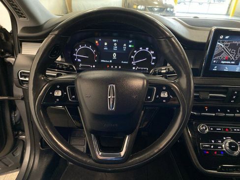 Used 2021 Lincoln Corsair AWD w/ Equipment Group 101A image 17