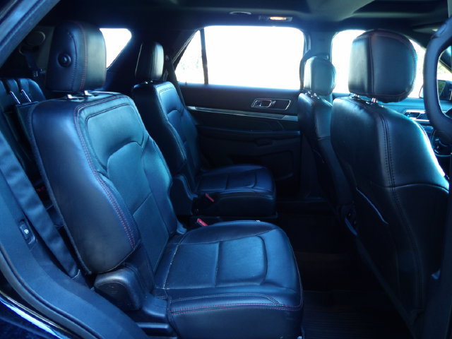 Used 2017 Ford Explorer Sport w/ Equipment Group 401A AWD/4WD image 15