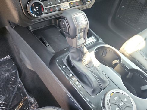 New 2025 Ford Bronco Outer Banks image 10