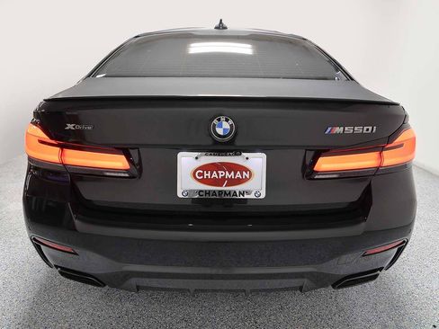 Used 2021 BMW M550i xDrive image 4