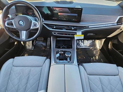 Certified 2024 BMW X5 xDrive50e w/ M Sport Package image 15