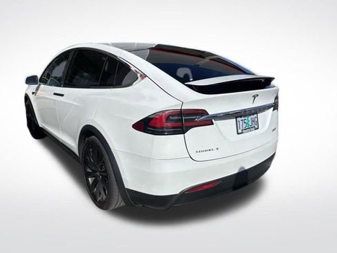 Used 2018 Tesla Model X P100D image 4