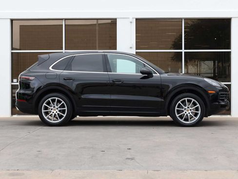Used 2019 Porsche Cayenne AWD/4WD image 8
