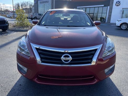 Used 2015 Nissan Altima 2.5 S image 2