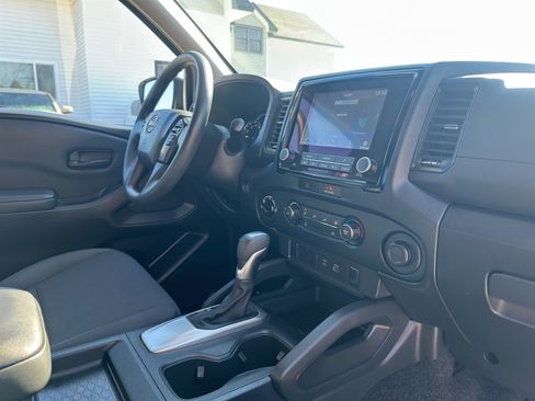 Used 2022 Nissan Frontier S image 7
