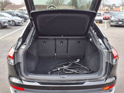 Used 2023 Audi Q4 e-tron Premium image 27