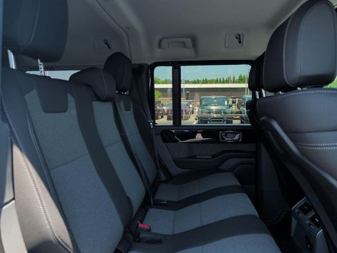 New 2025 INEOS Grenadier AWD/4WD image 38