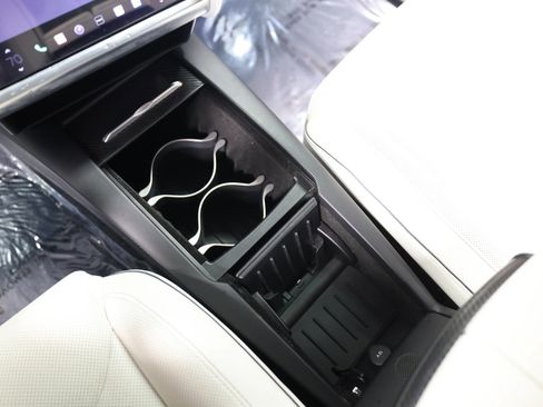 Used 2016 Tesla Model X Performance image 28