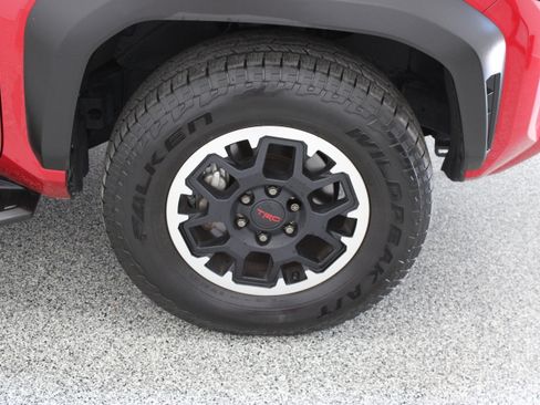 Used 2025 Toyota 4Runner TRD Off-Road Premium w/ Tow Technology Package AWD/4WD image 5