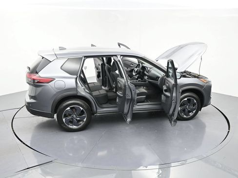 Used 2024 Nissan Rogue SV AWD/4WD image 26