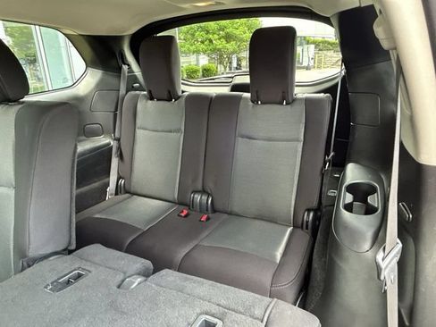 Used 2019 Nissan Pathfinder SV AWD/4WD image 24