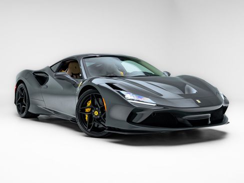 Used 2022 Ferrari F8 Tributo RWD image 25