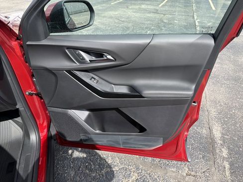 New 2026 Chevrolet Equinox LT image 30